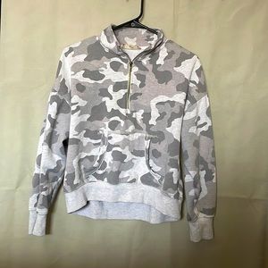 Camouflage white and gray quarter zip